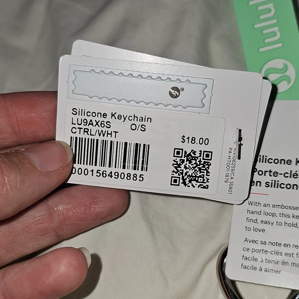 Lululemon Nwts SILICONE Keychain!! CTRL/WHT!! Beautiful!